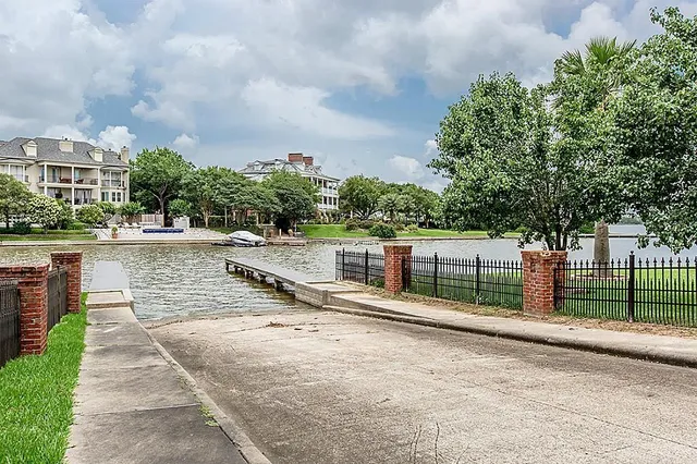 $175,000 | 1215 Larkspur Lane, Seabrook, TX 77586