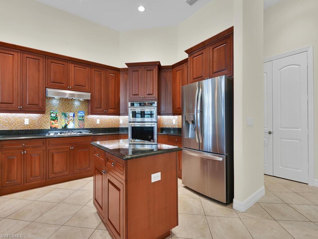 3321 5th Avenue Southwest Naples, FL 34117 - Photo 9 of 50 Gallery Image 9