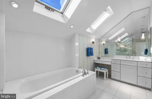 $4,500,000 | 19 Palmer Avenue, Rehoboth Beach, DE 19971