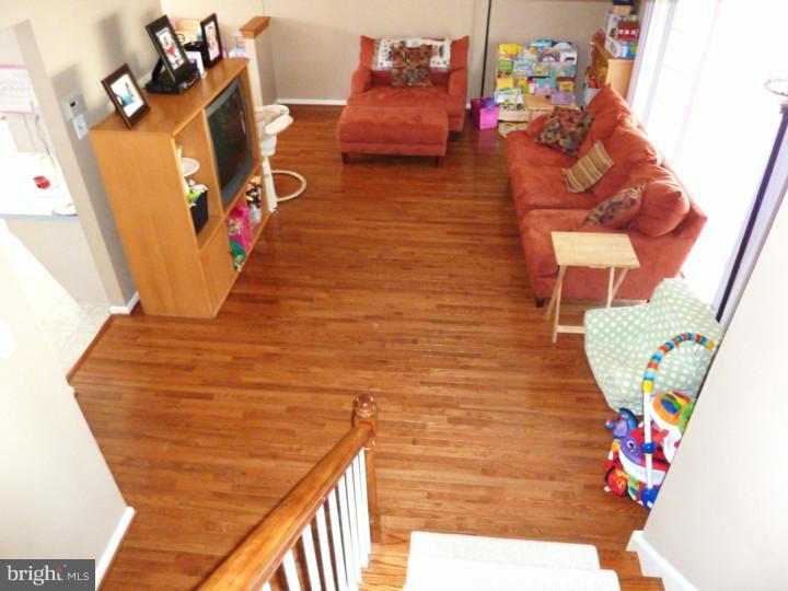 1016 Abington Road Cherry Hill, NJ 08034 - Photo 2 of 18 Living Room