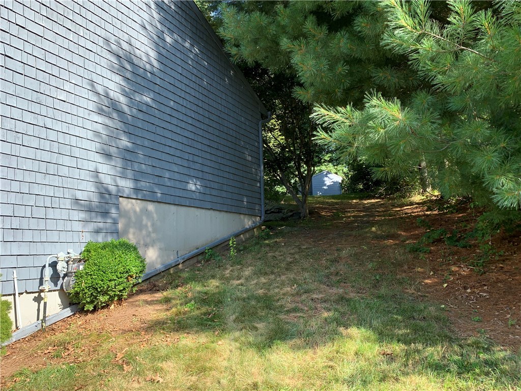 45 Ridgewood Road Cranston, RI 02921 - Photo 31 of 34 Gallery Image 31