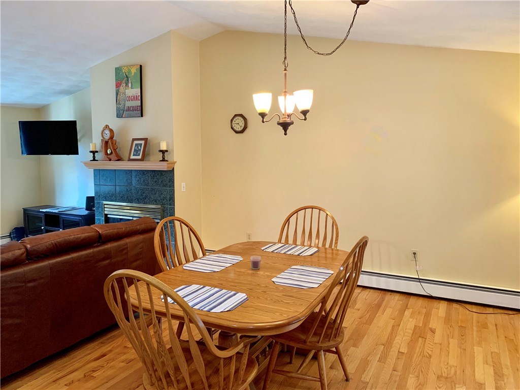 45 Ridgewood Road Cranston, RI 02921 - Photo 6 of 34 Gallery Image 6