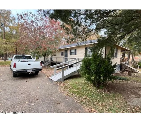 $225,000 | 126 Lakeshore Court, Pelahatchie, MS 39145