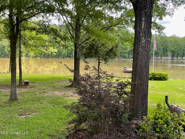 $225,000 | 126 Lakeshore Court, Pelahatchie, MS 39145