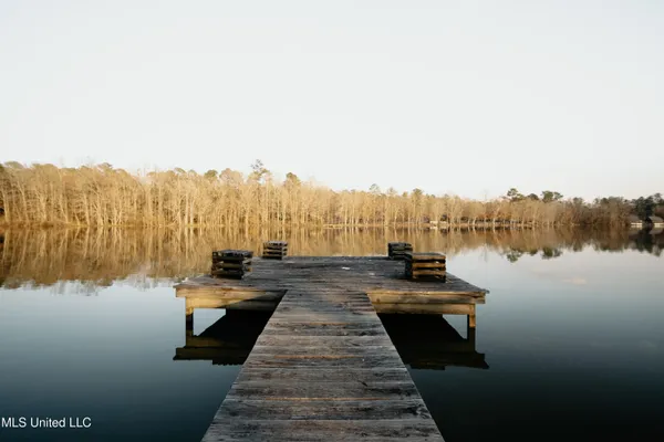 $210,000 | 126 Lakeshore Court, Pelahatchie, MS 39145