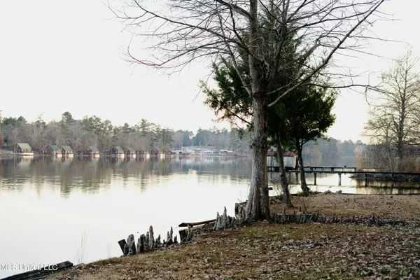$210,000 | 126 Lakeshore Court, Pelahatchie, MS 39145
