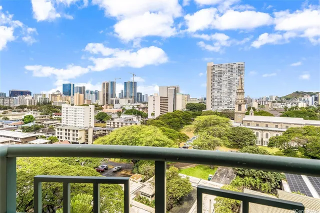 $1,400,000 | 1740 South Beretania Street, Unit 9, Honolulu, HI 96826