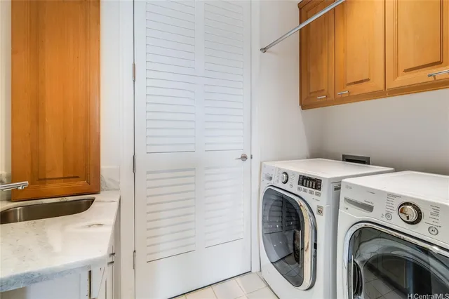 $1,400,000 | 1740 South Beretania Street, Unit 9, Honolulu, HI 96826