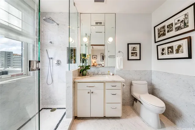 $1,400,000 | 1740 South Beretania Street, Unit 9, Honolulu, HI 96826