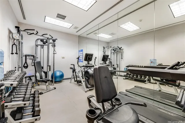 $1,400,000 | 1740 South Beretania Street, Unit 9, Honolulu, HI 96826