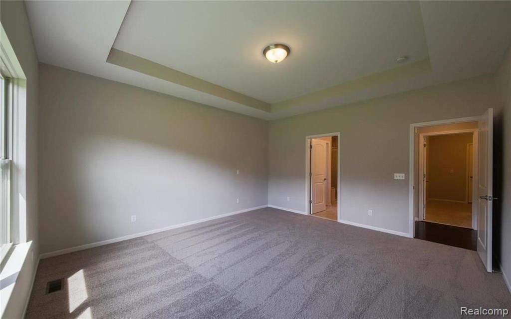 5477 Woodfall Road Clarkston, MI 48348 - Photo 16 of 31