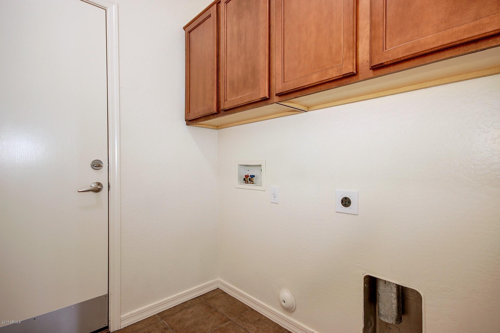 15251 West Boca Raton Road Surprise, AZ 85379 - Photo 35 of 39 15251 Boca Raton-Laundry Room