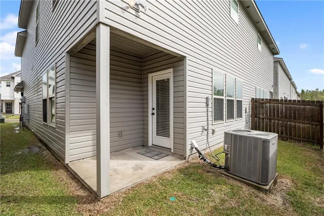 $299,000 | 7904 Pisa Drive, Baton Rouge, LA 70820