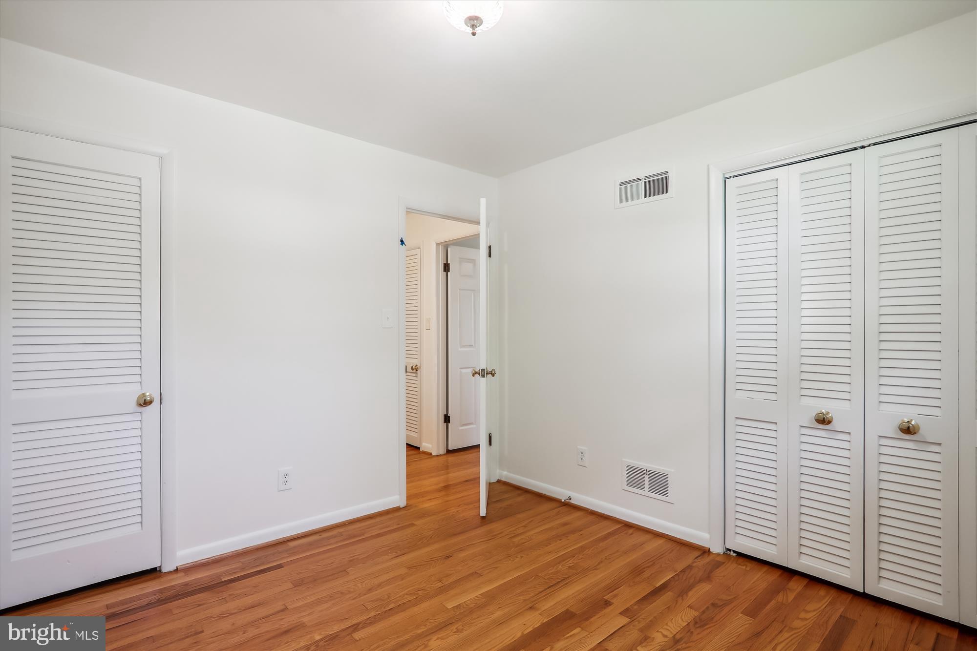 6518 Wilmett Road Bethesda, MD 20817 - Photo 20 of 40