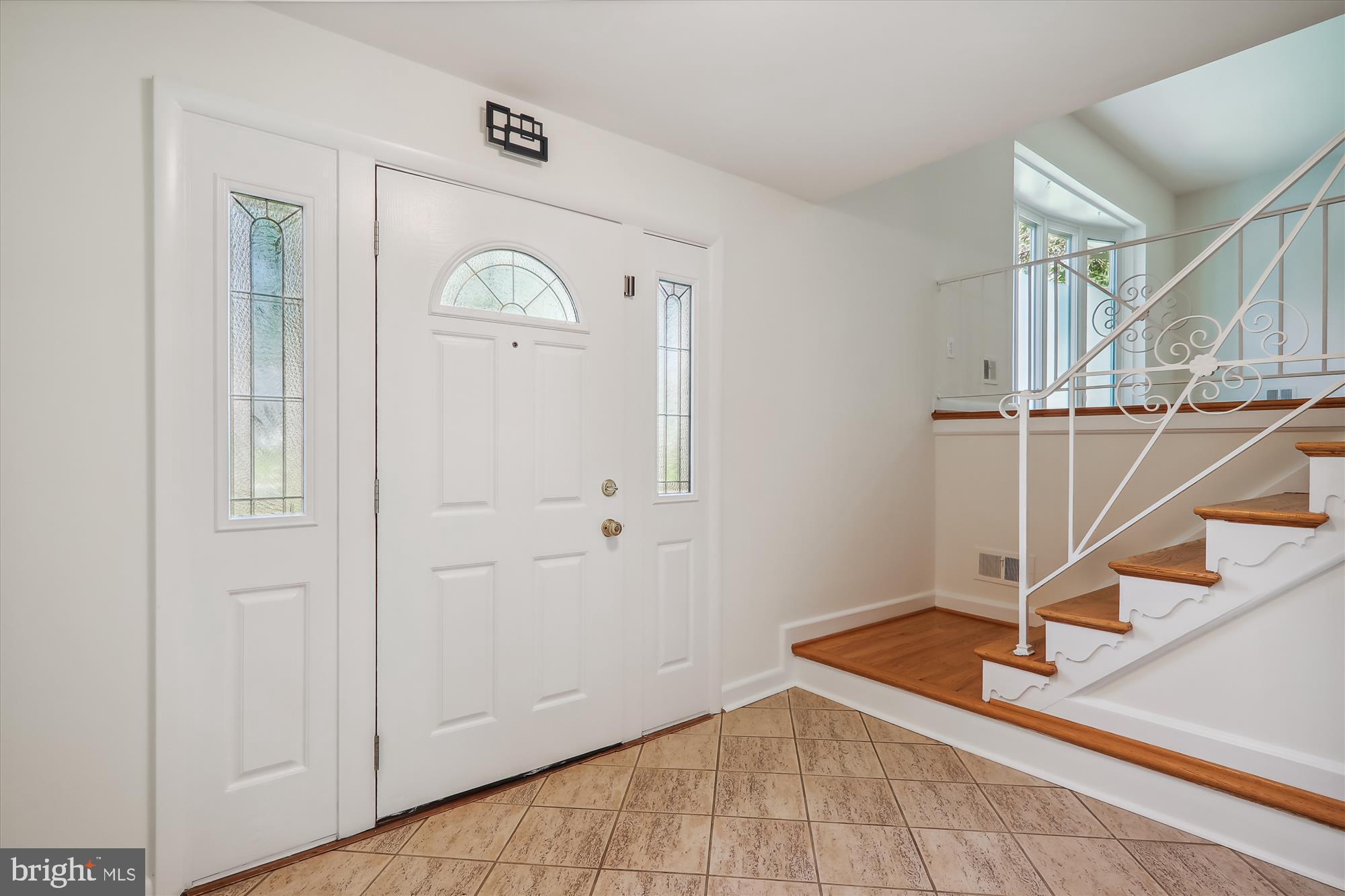 6518 Wilmett Road Bethesda, MD 20817 - Photo 8 of 40