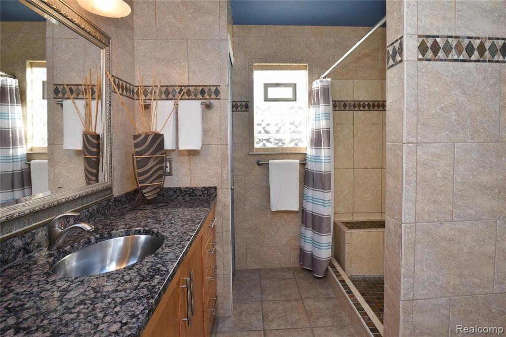 3360 Riverside Court Canton, MI 48188 - Photo 18 of 34