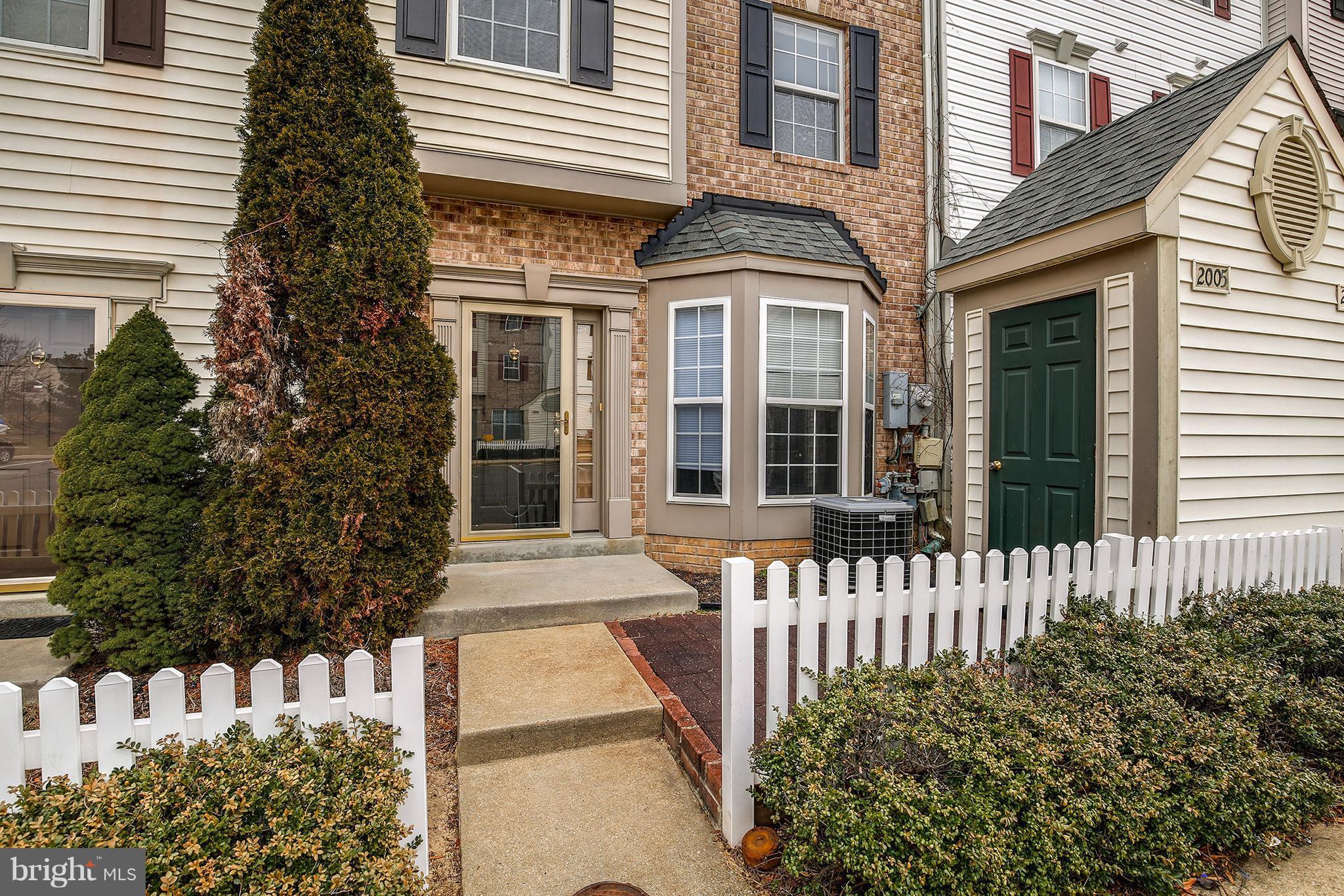 2005 Cooper Point Court Odenton, MD 21113 - Photo 4 of 24 Exterior (Front)
