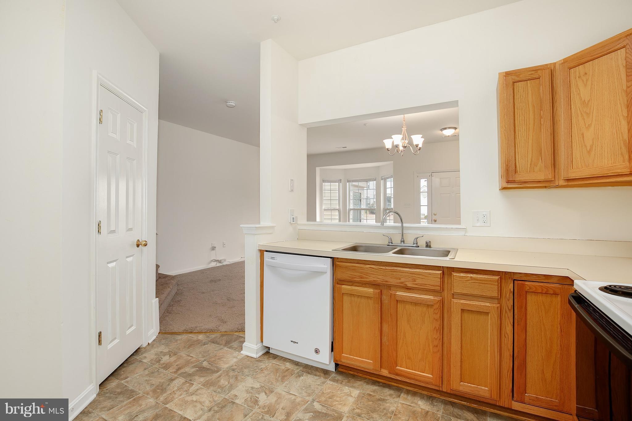 2005 Cooper Point Court Odenton, MD 21113 - Photo 10 of 24 Kitchen