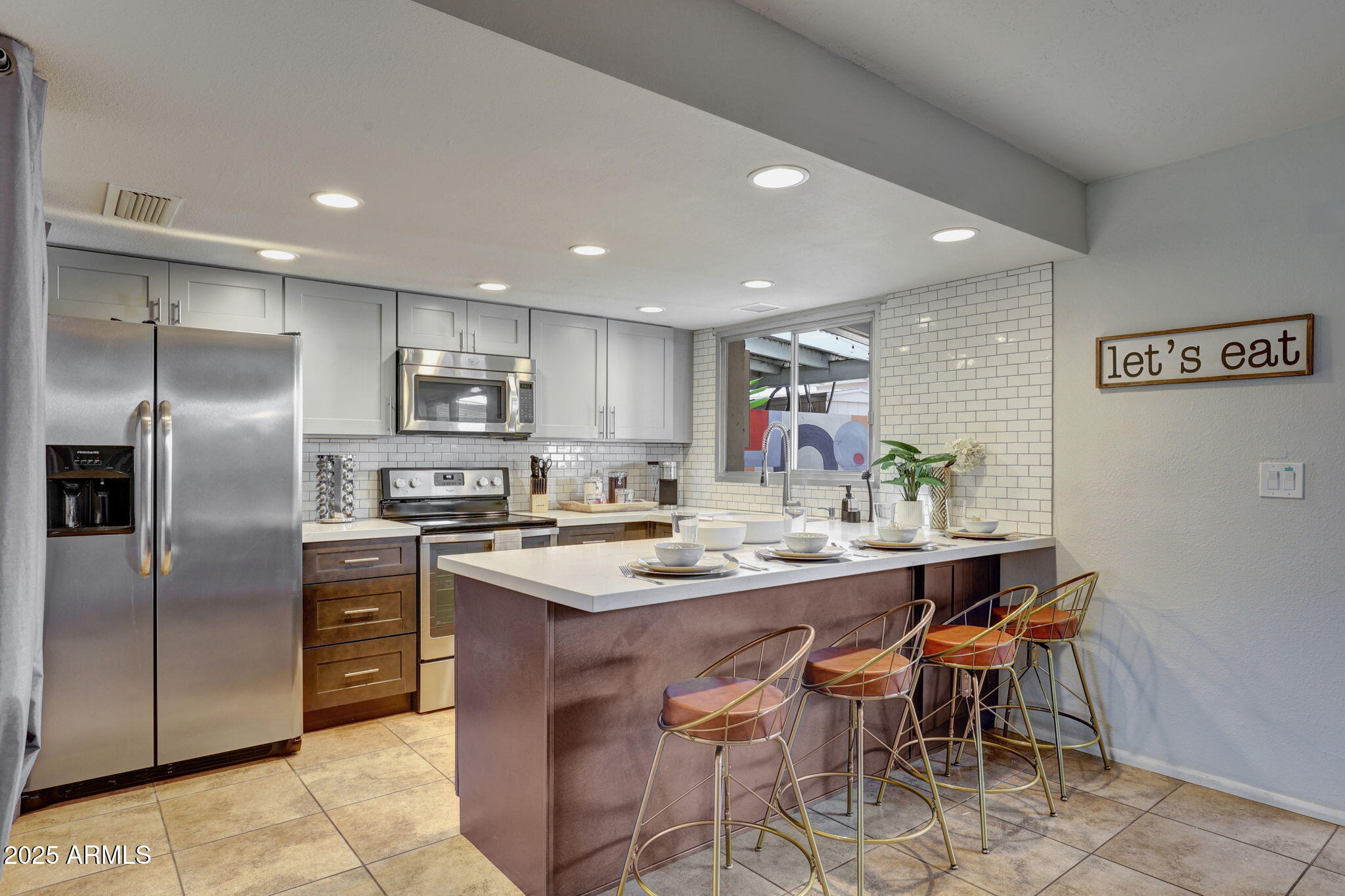6833 East Osborn Road, Unit E Scottsdale, AZ 85251 - Photo 10 of 30 Kitchen