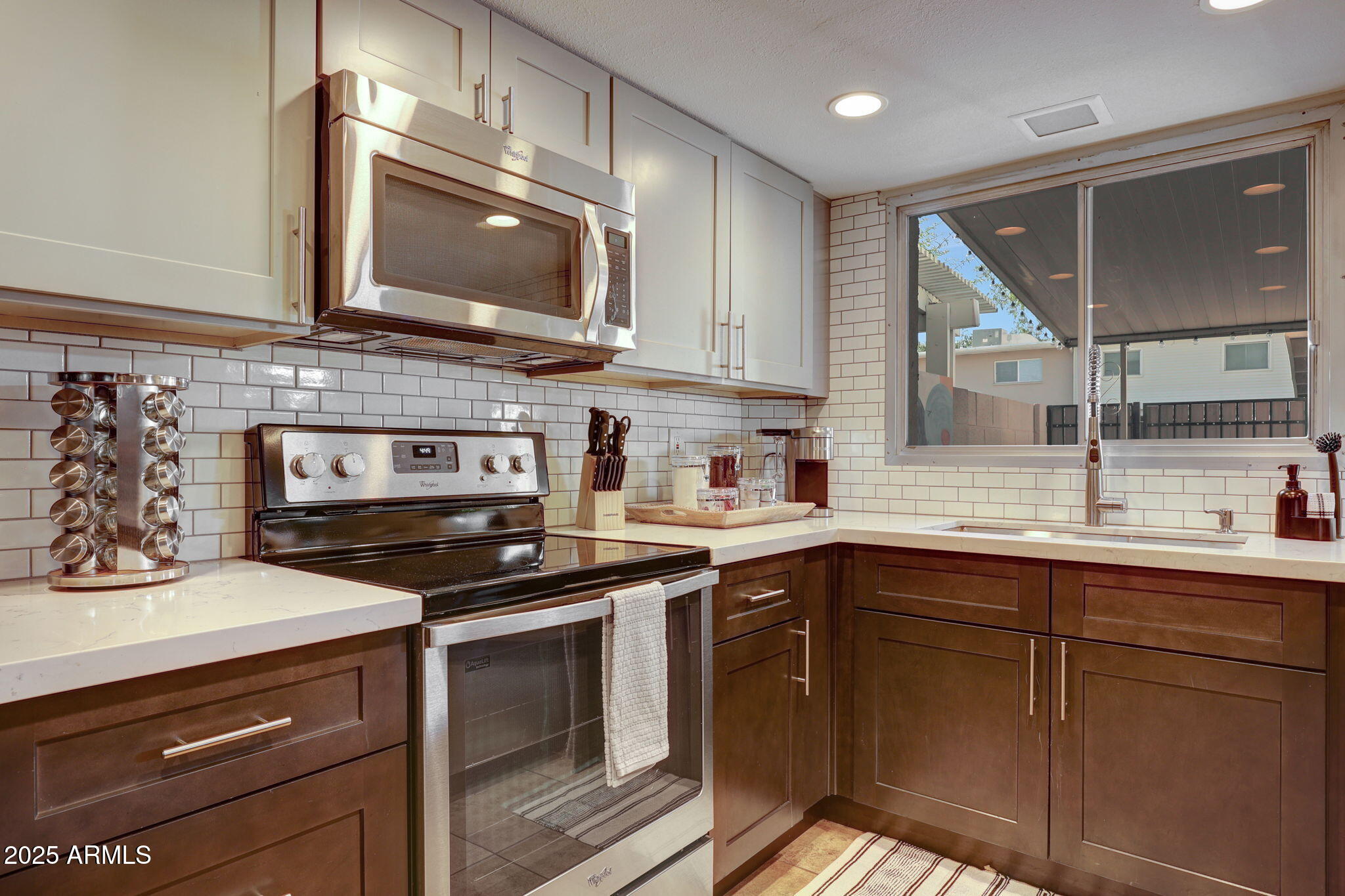 6833 East Osborn Road, Unit E Scottsdale, AZ 85251 - Photo 11 of 30 Kitchen