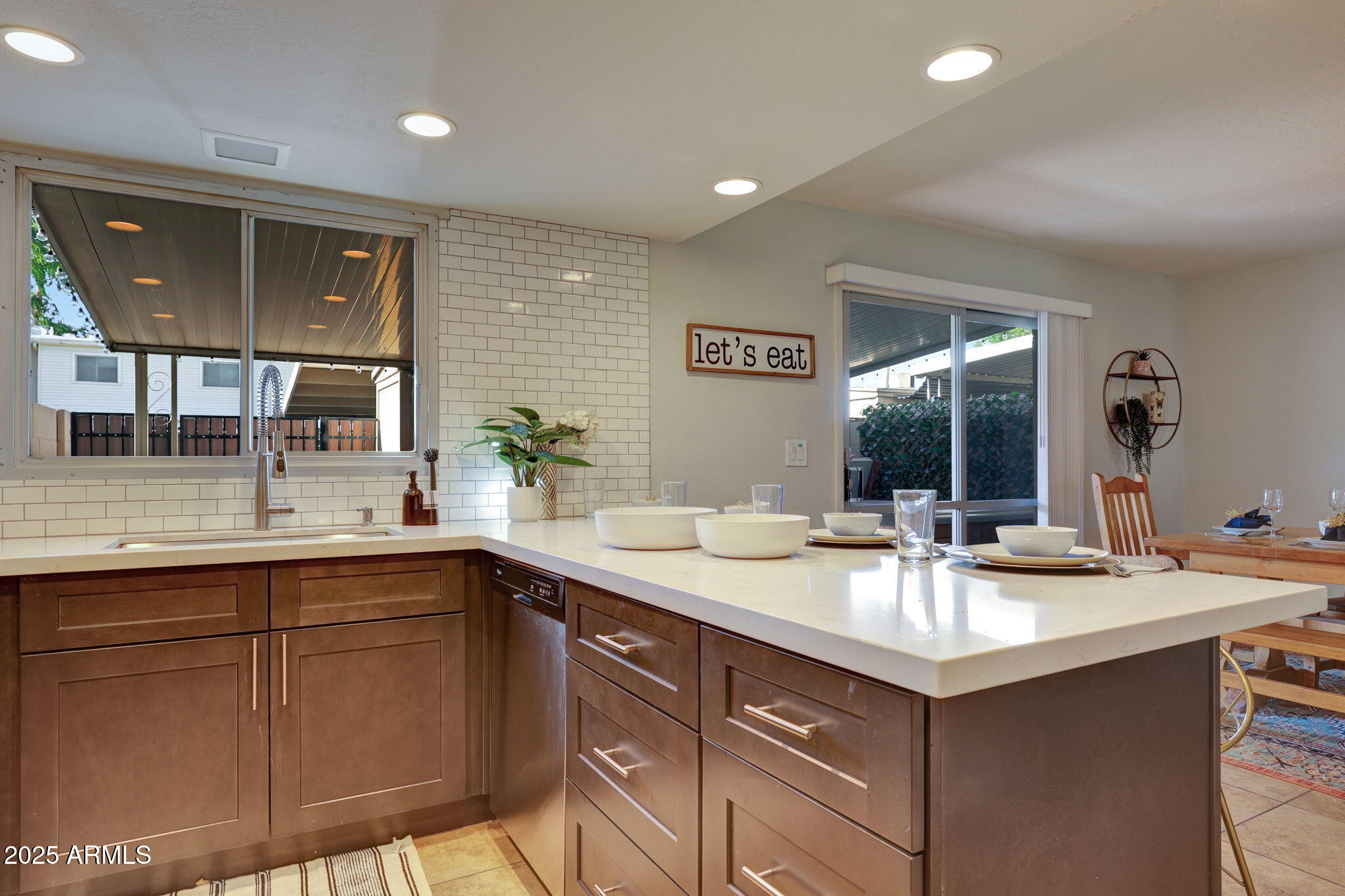 6833 East Osborn Road, Unit E Scottsdale, AZ 85251 - Photo 12 of 30 Kitchen