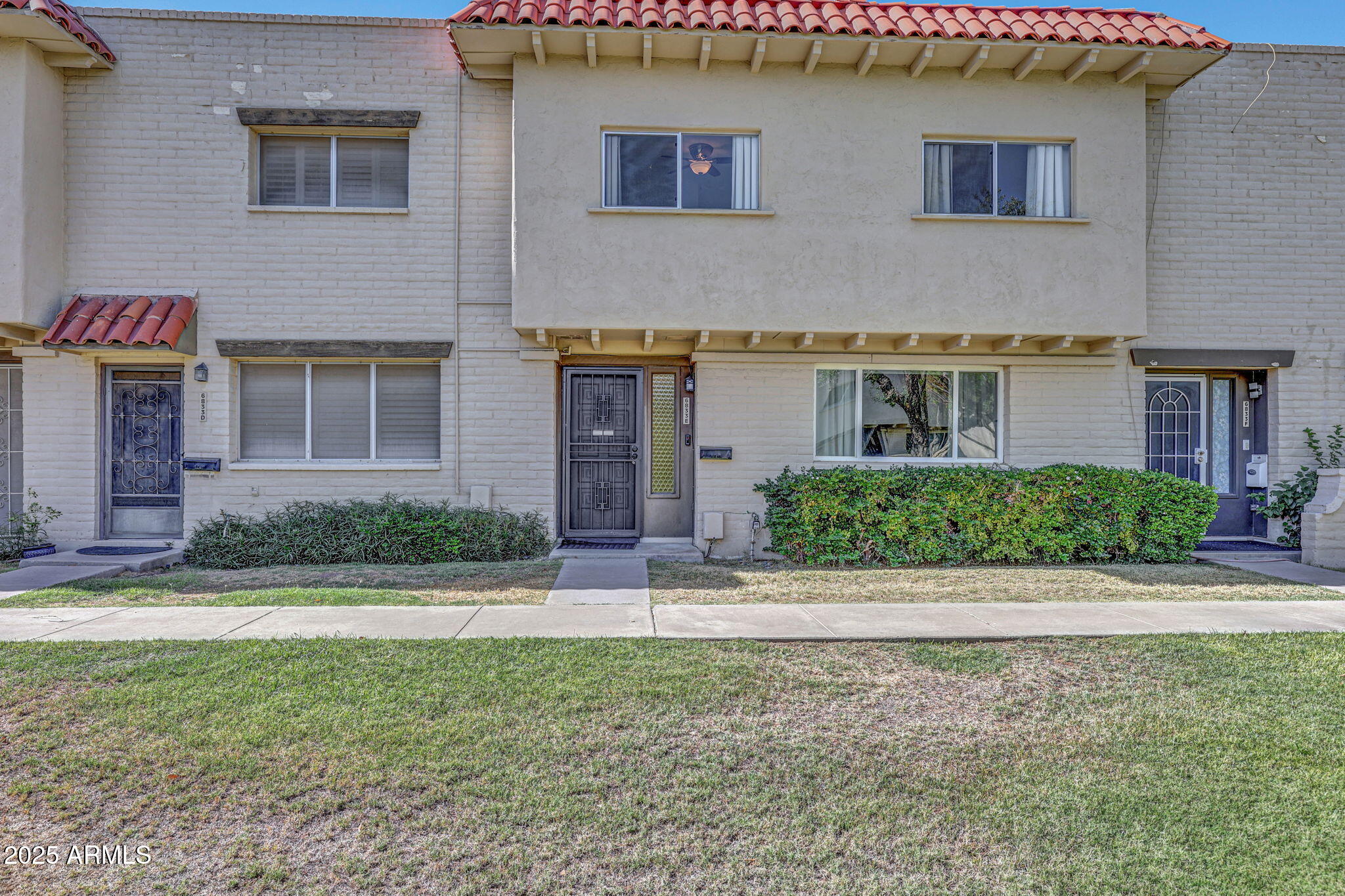 6833 East Osborn Road, Unit E Scottsdale, AZ 85251 - Photo 2 of 30 Front of Bldg