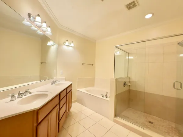 $2,850 | 531 South Federal Highway, Unit 15, Lake Worth Beach, FL 33460