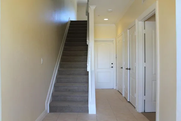 $2,850 | 531 South Federal Highway, Unit 15, Lake Worth Beach, FL 33460