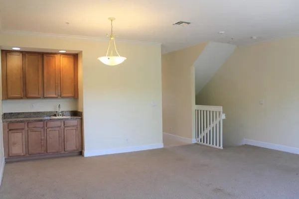 $2,850 | 531 South Federal Highway, Unit 15, Lake Worth Beach, FL 33460