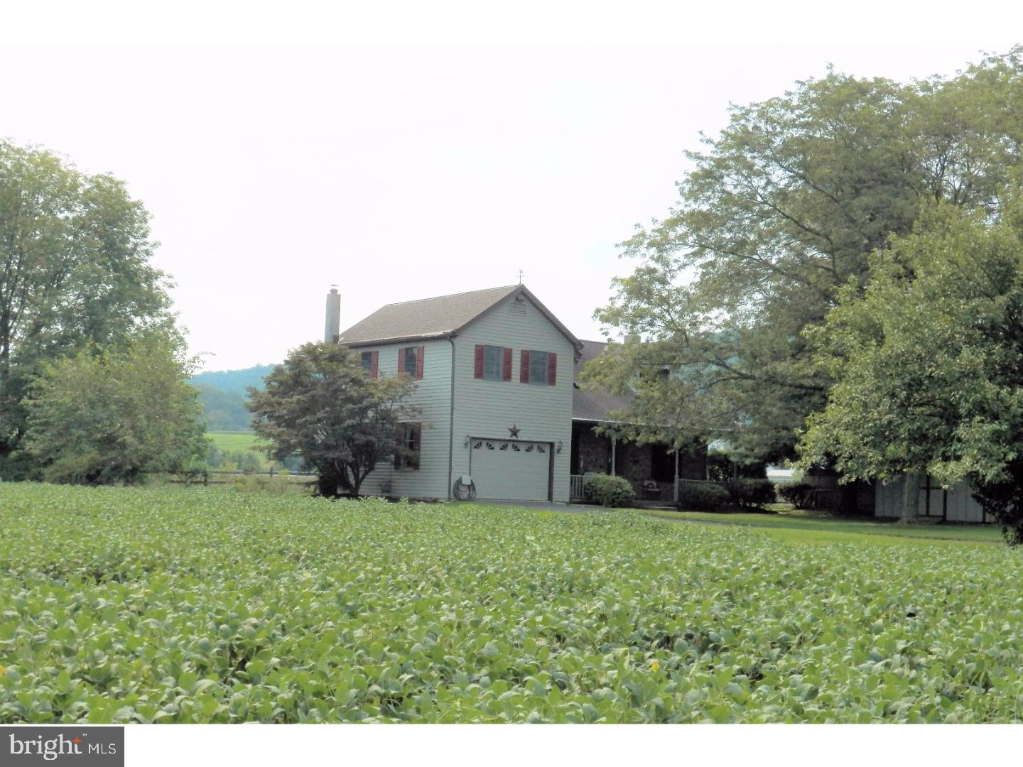 2084 Tollgate Road Palm, PA 18070 - Photo 4 of 24 Gallery Image 4