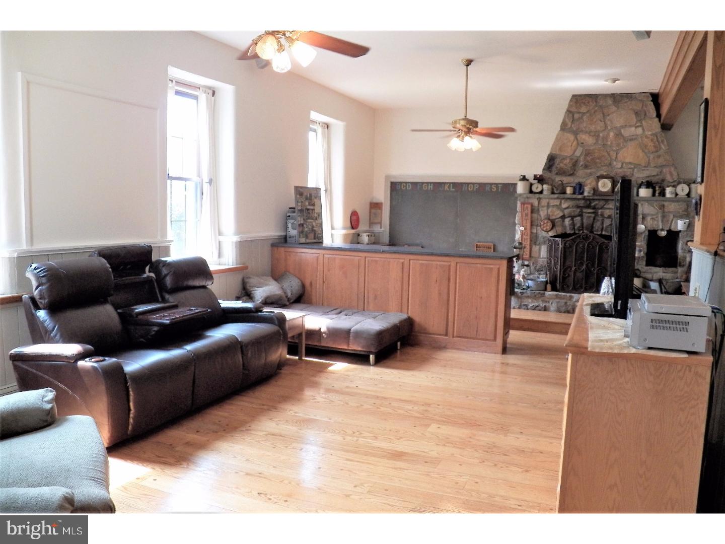 2084 Tollgate Road Palm, PA 18070 - Photo 7 of 24 Gallery Image 7