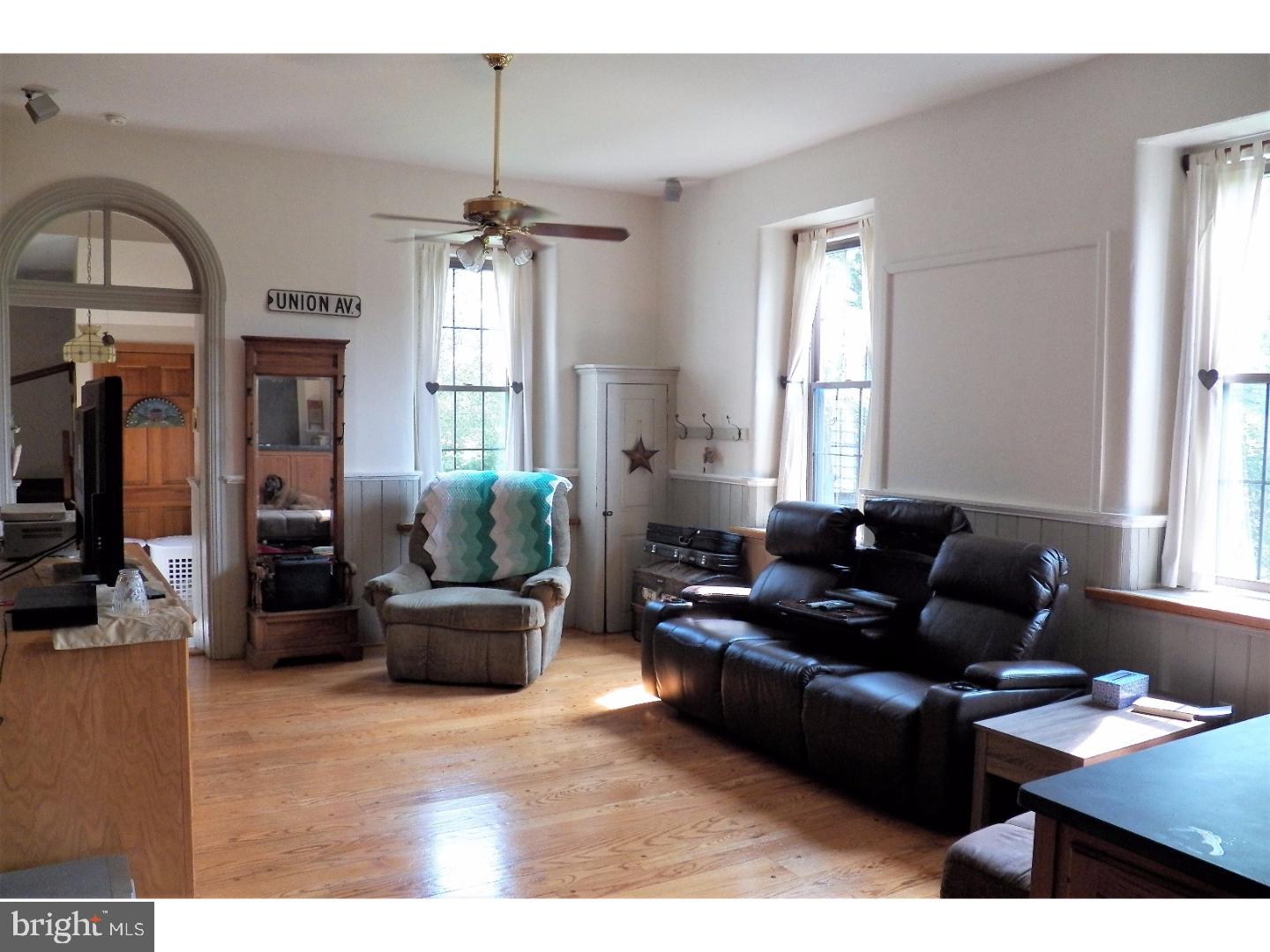 2084 Tollgate Road Palm, PA 18070 - Photo 9 of 24 Gallery Image 9