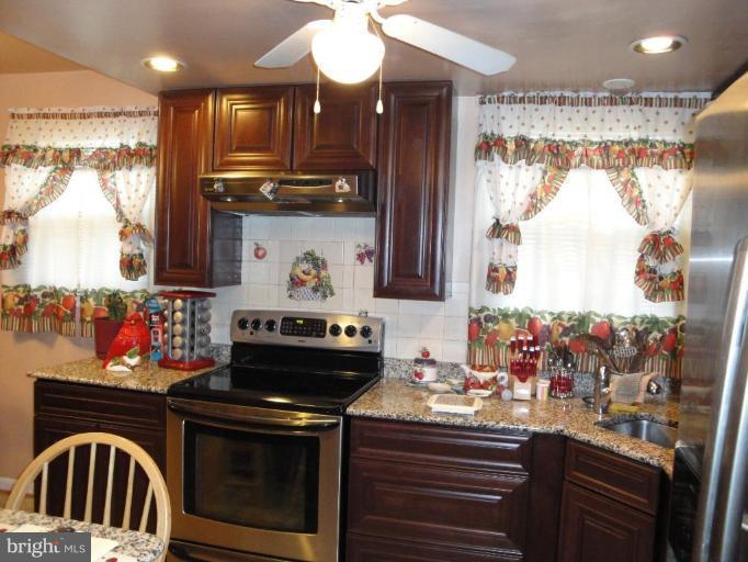 5216 Hagan Road Temple Hills, MD 20748 - Photo 4 of 11 Kitchen #2