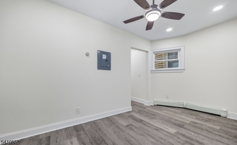 1015 Flora Street Elizabeth, NJ 07201 - Photo 5 of 15