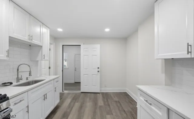 $2,500 | 1015 Flora Street, Elizabeth, NJ 07201