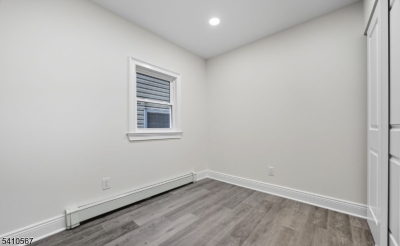 1015 Flora Street Elizabeth, NJ 07201 - Photo 9 of 15