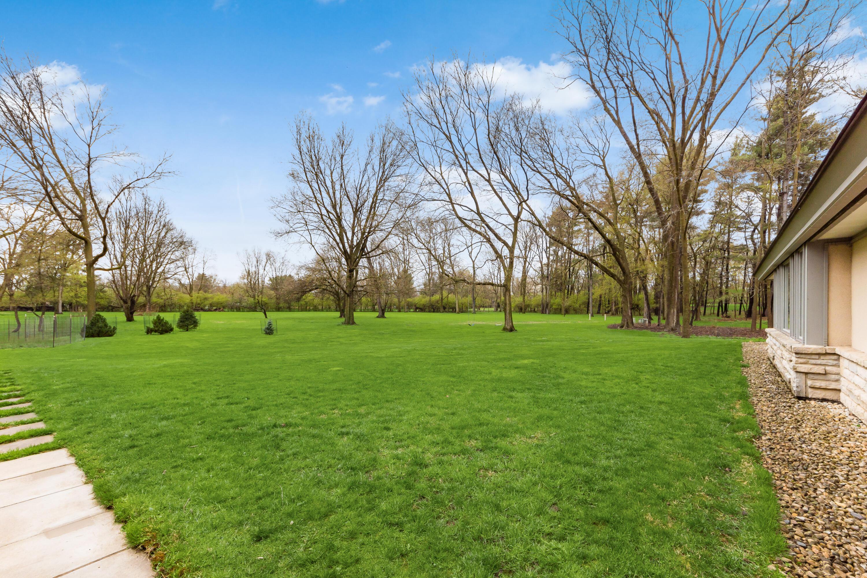 4398 Dublin Road Columbus, OH 43221 - Photo 48 of 61 lots of green space
