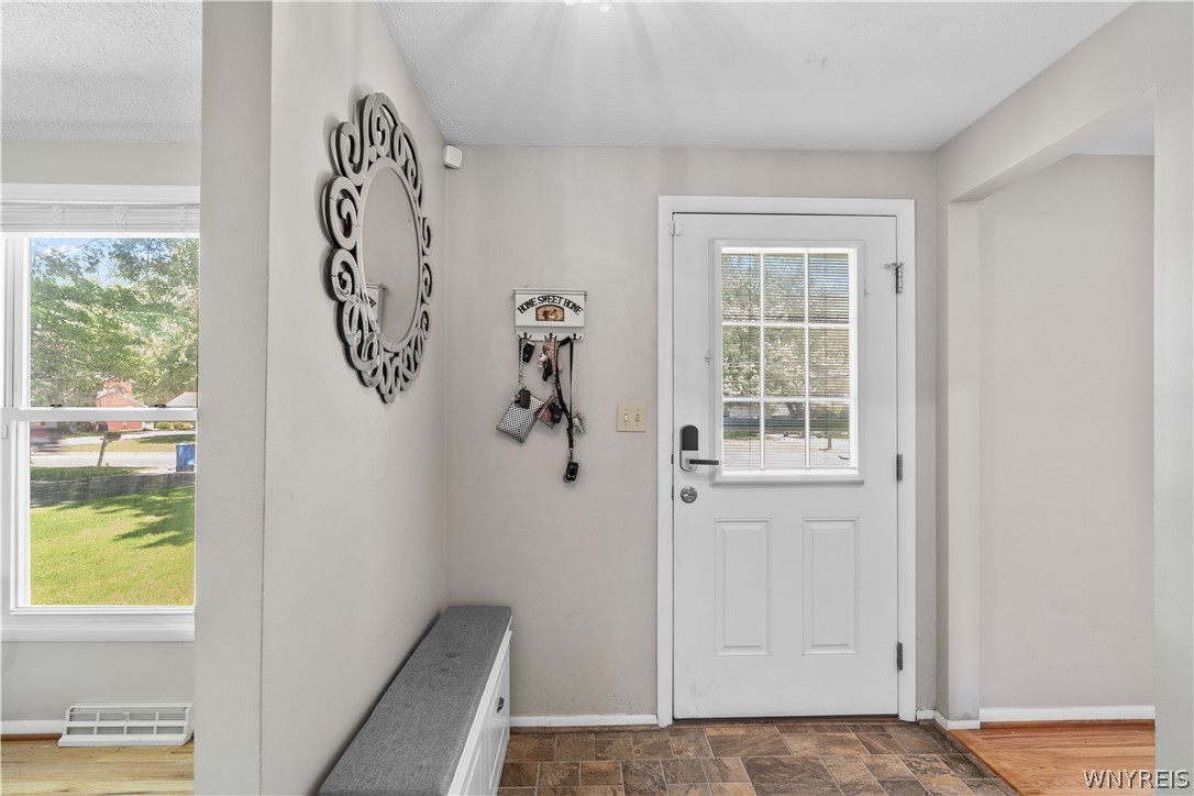 95 Klein Road Amherst, NY 14221 - Photo 12 of 39