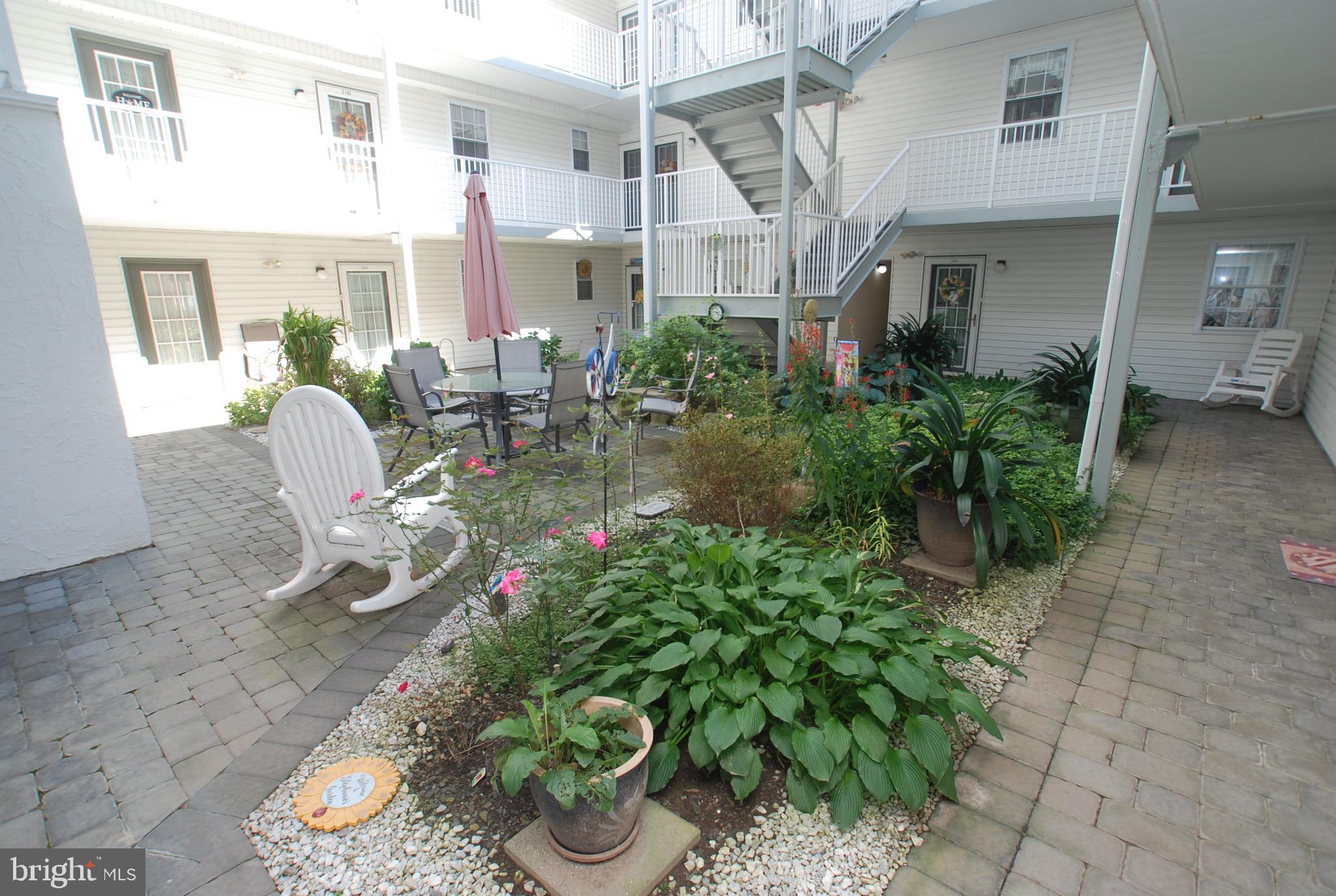 2103 Centennial Station Warminster, PA 18974 - Photo 37 of 80 3 Season Gathering Area