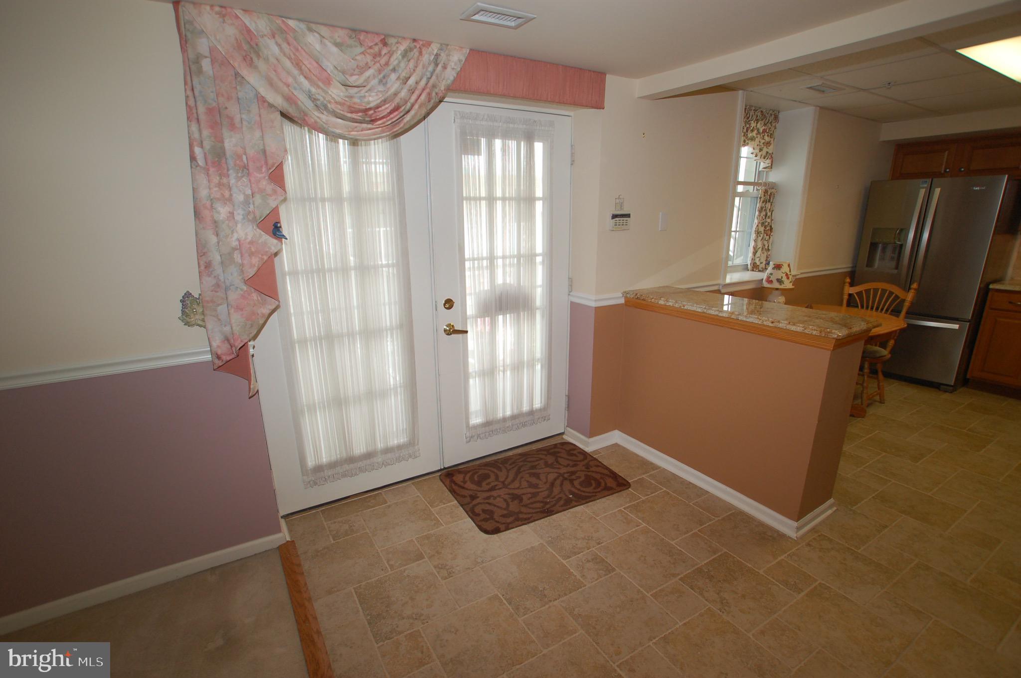 2103 Centennial Station Warminster, PA 18974 - Photo 7 of 80 Extra Large Foyer