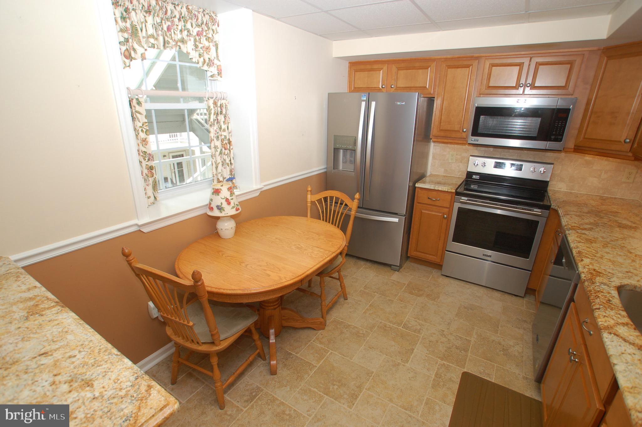 2103 Centennial Station Warminster, PA 18974 - Photo 8 of 80 Beautiful Remodeled Kitchen