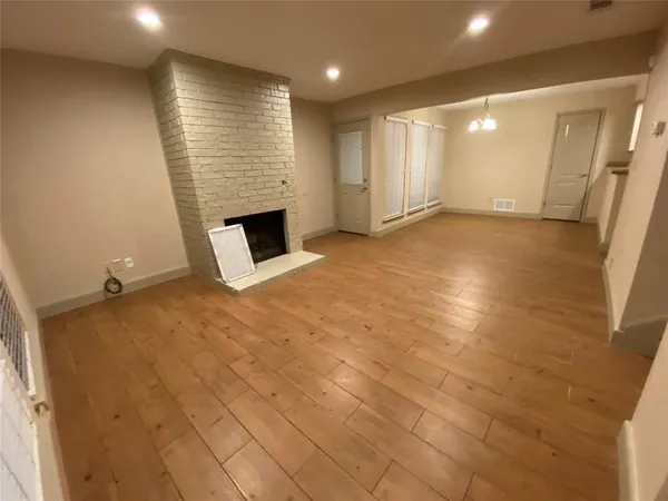 $1,950 | 10151 Camelot Drive, Frisco, TX 75035