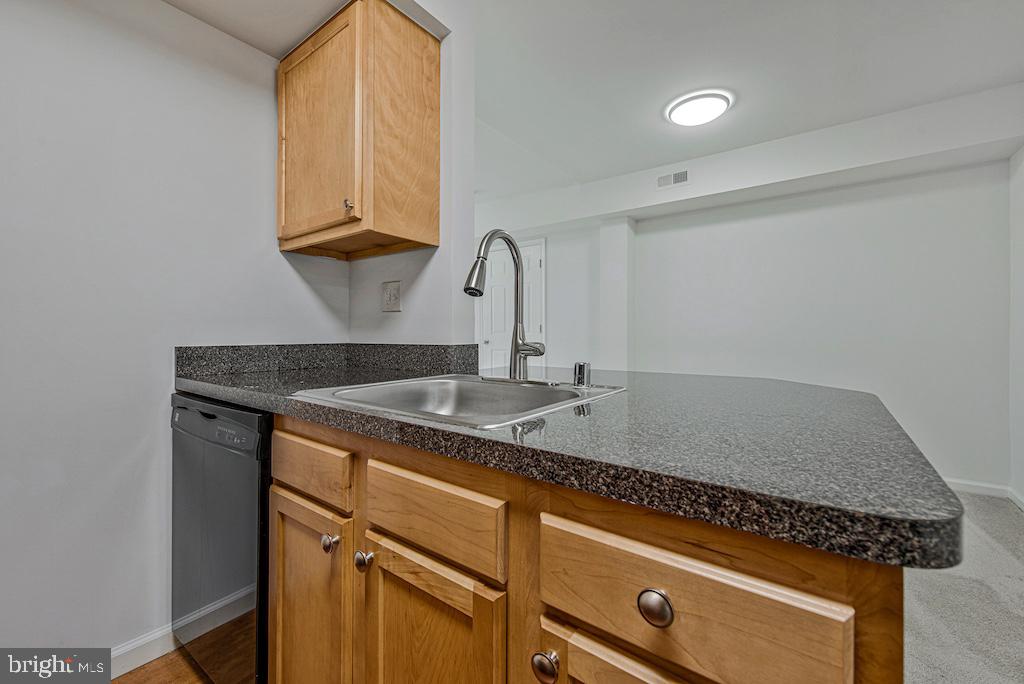 1712 W Street Southeast, Unit 17 Washington, DC 20020 - Photo 15 of 37