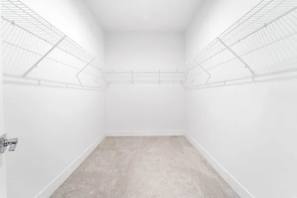 $5,300 | 8173 Northwest 42nd Street, Doral, FL 33166