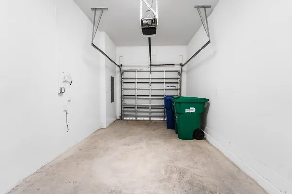 $5,300 | 8173 Northwest 42nd Street, Doral, FL 33166