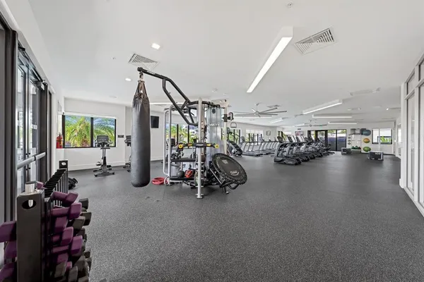 $5,300 | 8173 Northwest 42nd Street, Doral, FL 33166