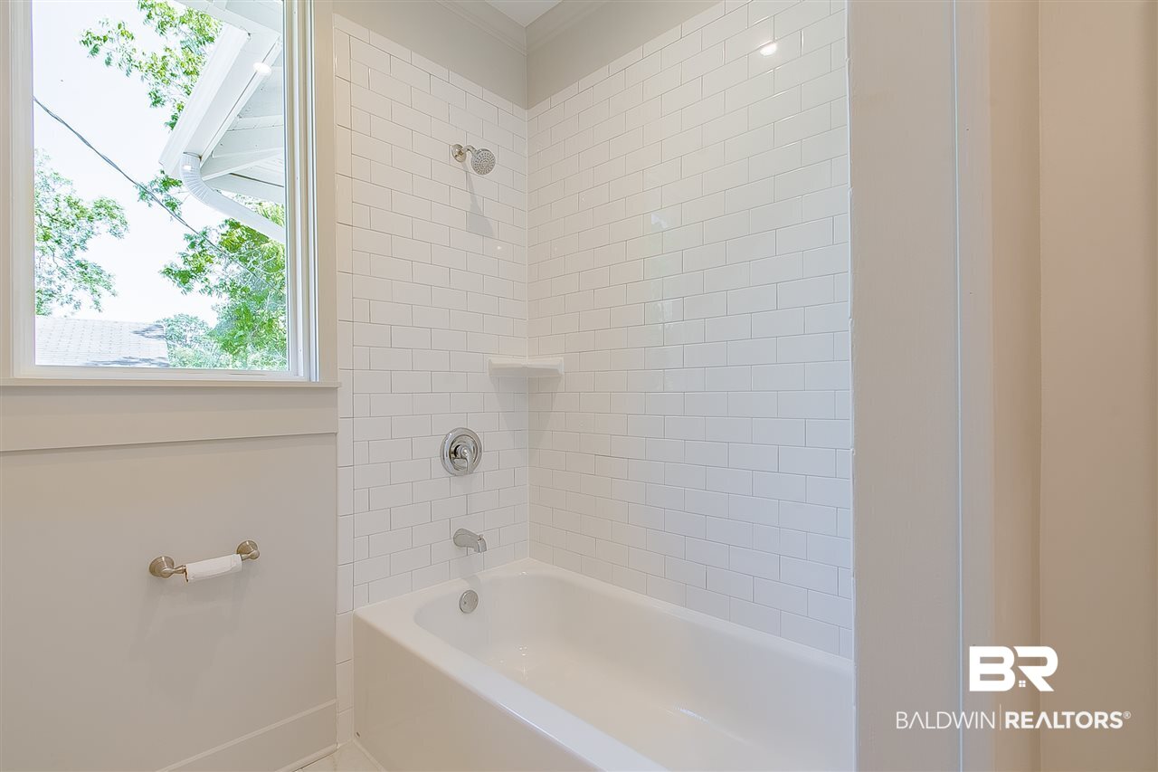 110 North Julia Street Mobile, AL 36604 - Photo 25 of 50
