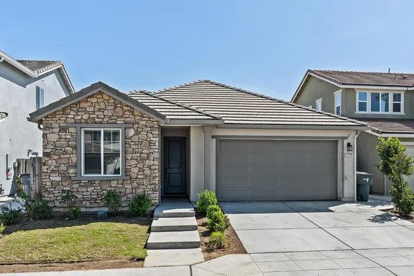 $514,000 | 6229 East Vassar Avenue, Fresno, CA 93727
