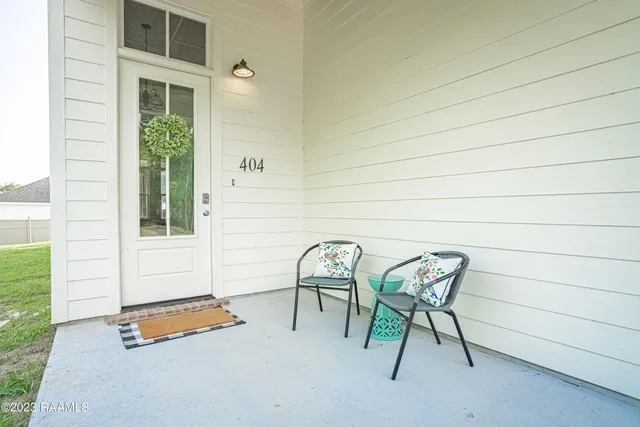 $4,000 | 404 East Martial Avenue, Lafayette, LA 70508