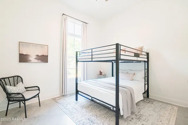 $4,000 | 404 East Martial Avenue, Lafayette, LA 70508